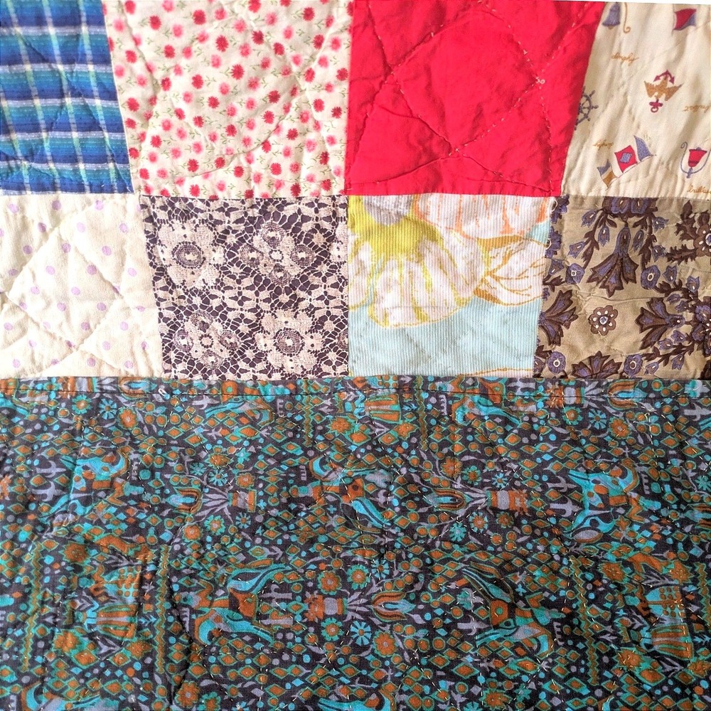 Vintage MCM 60s Large Colorful Handmade Patchwork Quilt Medieval Novelty Reverse - Picture 2 of 8